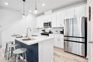 Photo #5: OC25019149 Listing