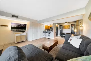 Photo #3: OC25019302 Listing