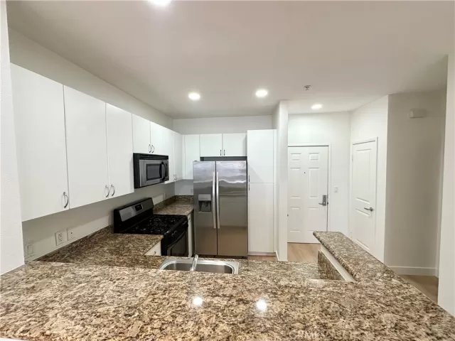 MLS: OC25019370 Condo For Sale
