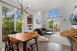 Photo #4: OC25019574 Listing