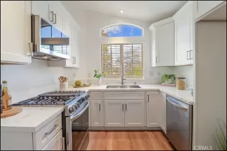 Photo #5: OC25020661 Listing 