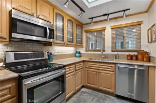 Photo #1: OC25020889 Listing