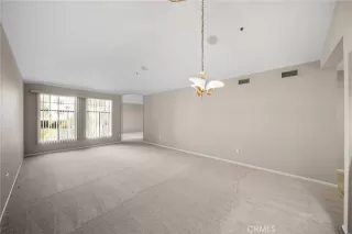 Photo #5: OC25021604 Listing 