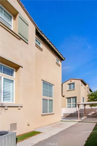 Photo #1: OC25021612 Listing