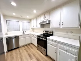 Photo #4: OC25022830 Listing 