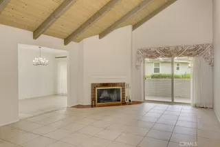 Photo #5: OC25023593 Listing