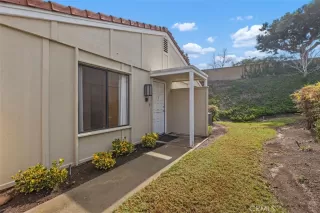 Photo #4: OC25024040 Listing