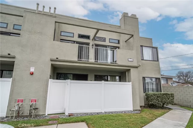 MLS: OC25024139 Condo For Sale