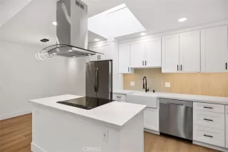 Photo #5: OC25024147 Listing