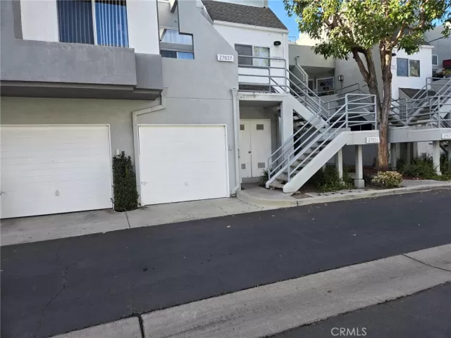 MLS: OC25024577 Condo For Sale