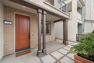 Photo #5: OC25025013 Listing