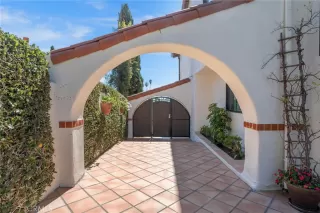 Photo #3: OC25026287 Listing