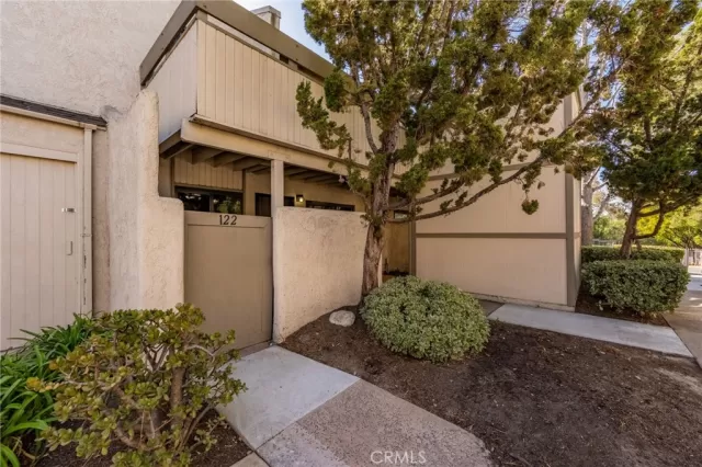 MLS: OC25028226 Condo For Sale