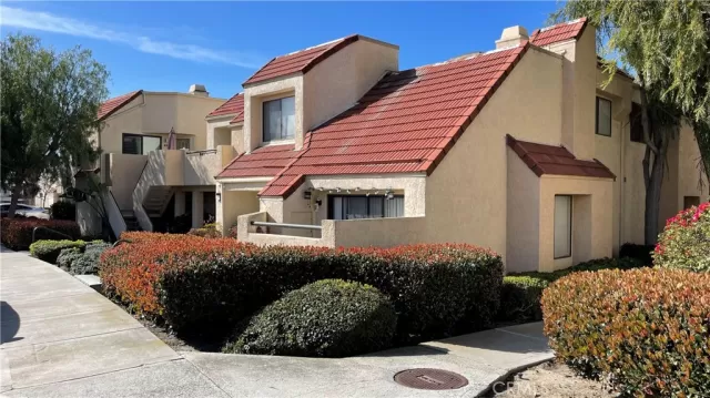 MLS: OC25028389 Condo For Sale