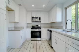 Photo #6: OC25028446 Listing 