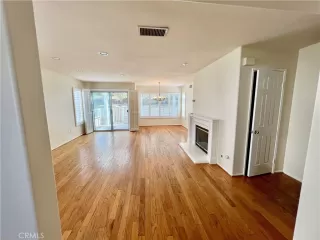 Photo #6: OC25028851 Listing 