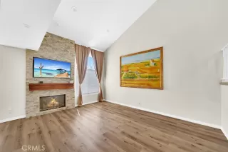 Photo #3: OC25028918 Listing