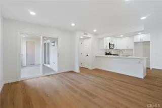 Photo #4: OC25030167 Listing