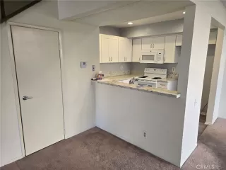 Photo #6: OC25030200 Listing 