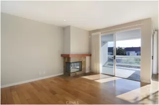 Photo #6: OC25030972 Listing 