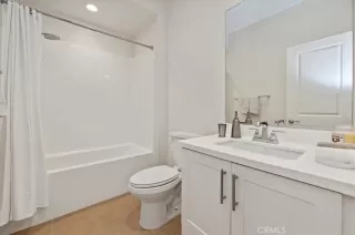 Photo #4: OC25031044 Listing 