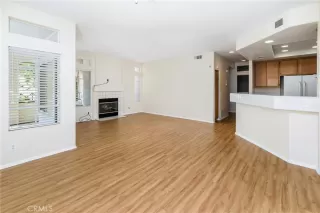 Photo #4: OC25031293 Listing 