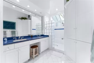 Photo #5: OC25032007 Listing 