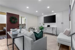 Photo #6: OC25033162 Listing