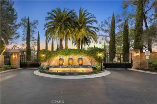 Photo #2: OC25033381 Listing 