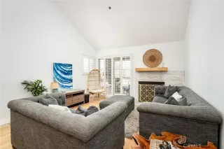 Photo #6: OC25033395 Listing