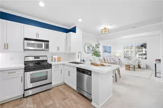 Photo #3: OC25033406 Listing