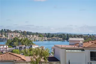 Photo #2: OC25033519 Listing