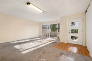 Photo #4: OC25033703 Listing