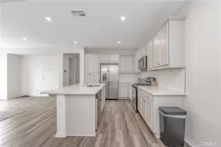 Photo #5: OC25033864 Listing 