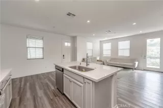 Photo #6: OC25033864 Listing 