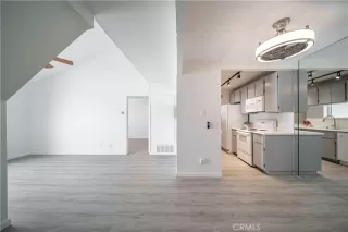 Photo #4: OC25034439 Listing 