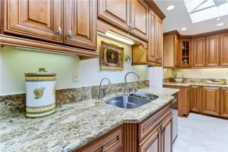 Photo #5: OC25034823 Listing