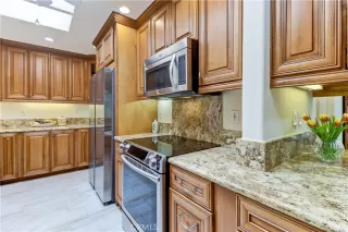 Photo #6: OC25034823 Listing