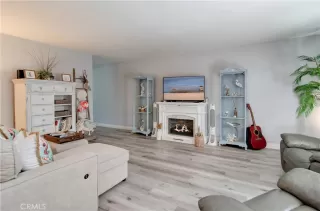 Photo #4: OC25035431 Listing 