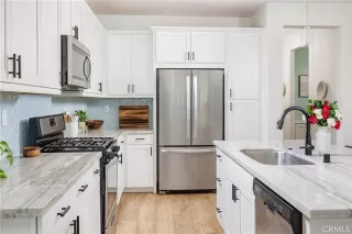 Photo #2: OC25035552 Listing