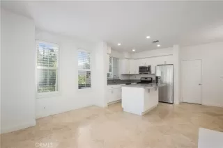 Photo #4: OC25035872 Listing 