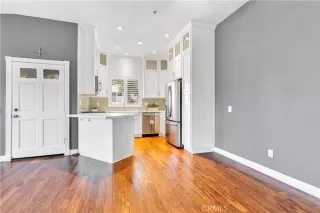 Photo #5: OC25036252 Listing 