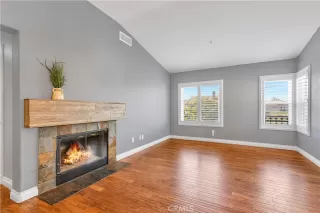 Photo #6: OC25036252 Listing 