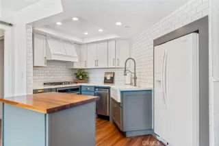 Photo #4: OC25036559 Listing