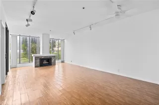 Photo #2: OC25036981 Listing 