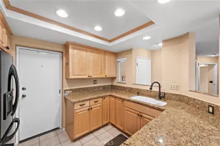 Photo #6: OC25037032 Listing