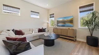 Photo #6: OC25037062 Listing 