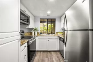 Photo #6: OC25038164 Listing 