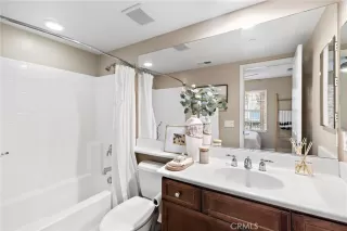 Photo #6: OC25038558 Listing