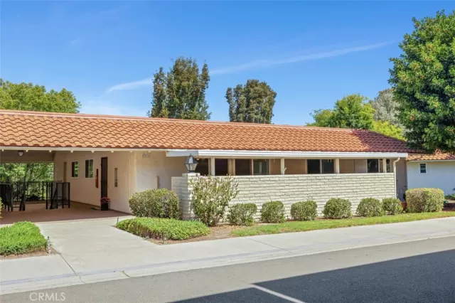 MLS: OC25039311 Condo For Sale